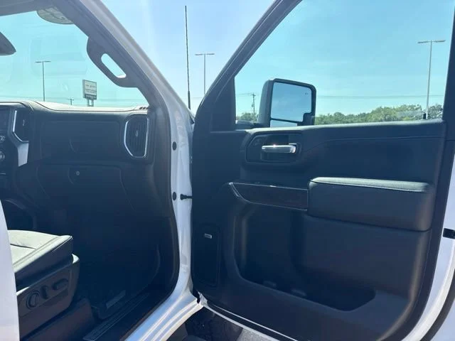 Used 2023 SUMMIT WHITE GMC SLT image 46