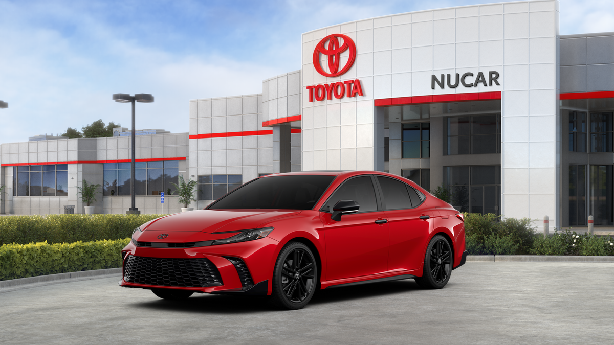 2026 Toyota Camry — photo 9
