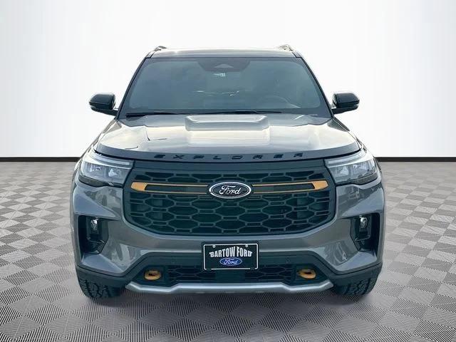 New 2026 Gray Metallic Ford Tremor image 2