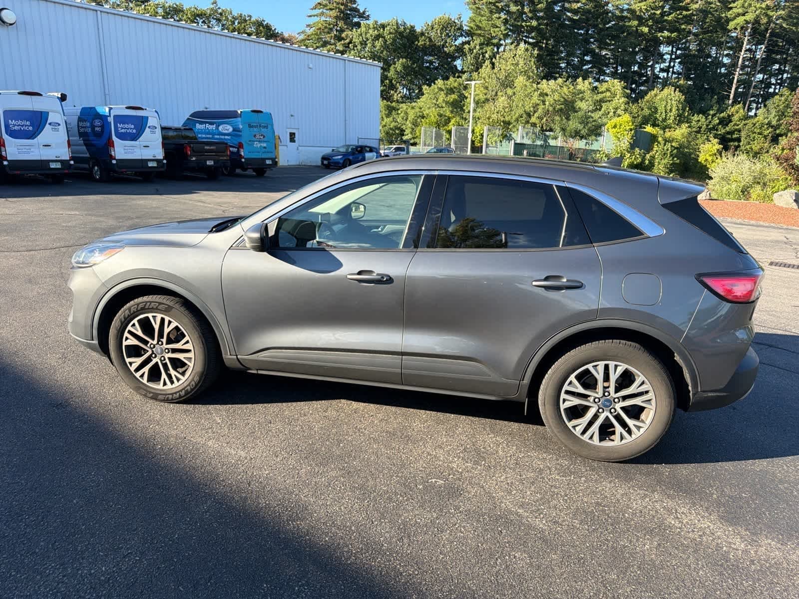 Used 2022 Carbonized Gray Metallic Ford SEL image 9