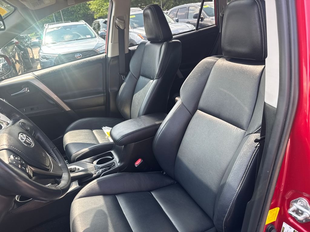 Used 2014 Red Toyota Limited image 16