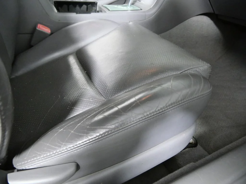 Used 2004 Black Toyota SLE image 15