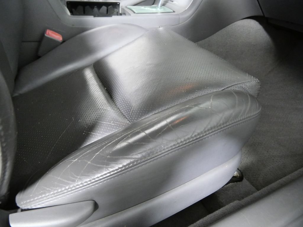 Used 2004 Black Toyota SLE image 15