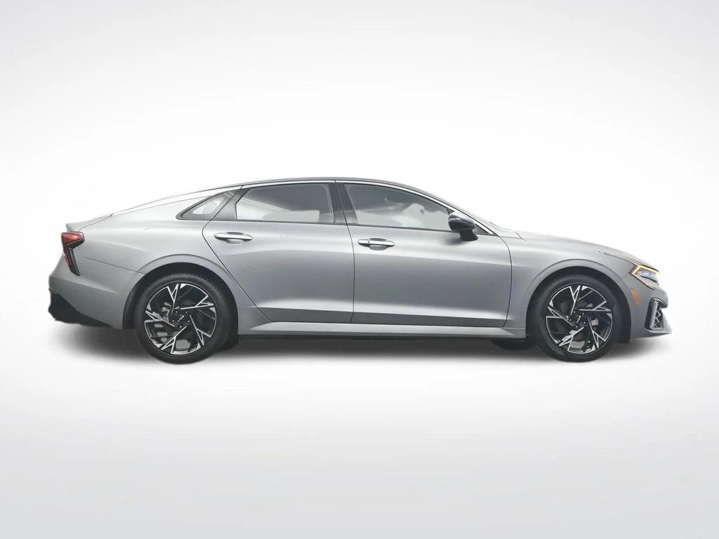 Used 2025 Steel Kia GT-Line image 35