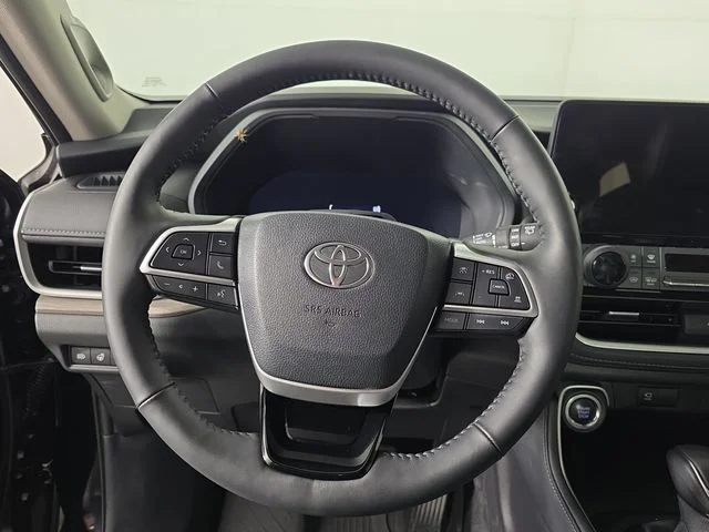 Used 2025 Midnight Black Metallic Toyota Platinum image 10