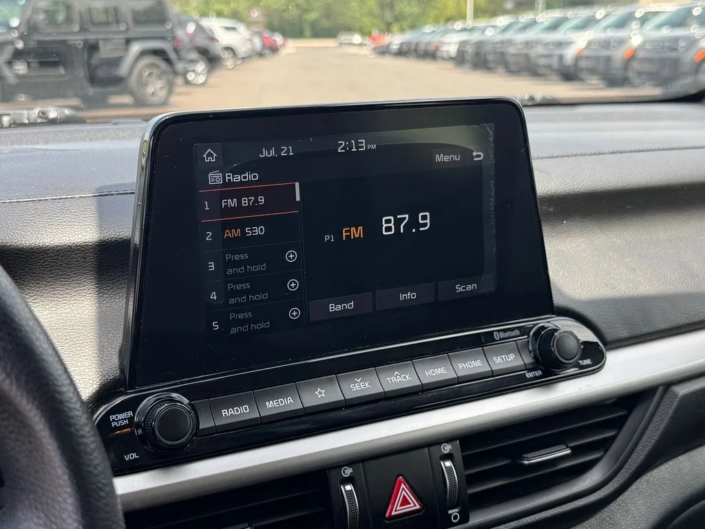 Used 2020 White Kia FE image 26