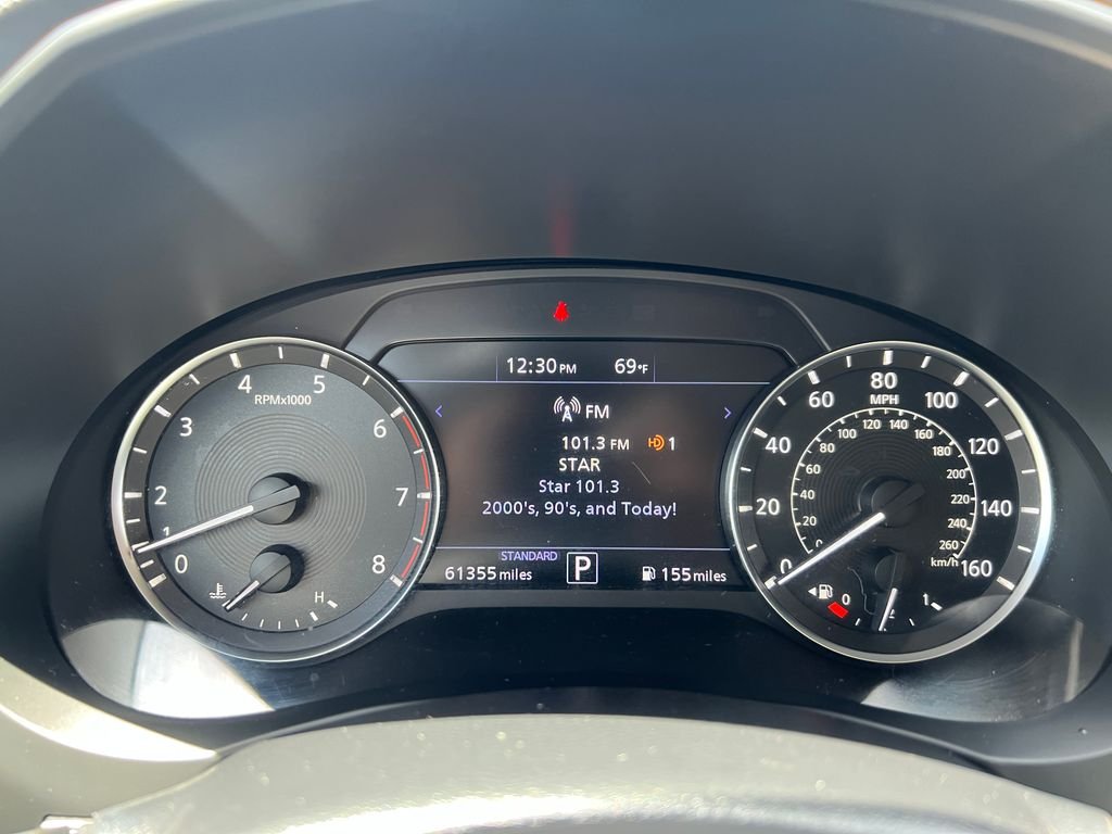 Used 2020 Gray INFINITI LUXE image 18
