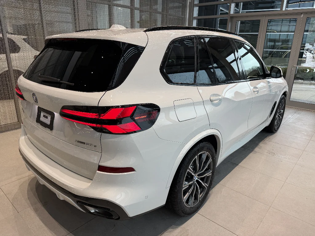 New 2026 Alpine White BMW xDrive50e image 6