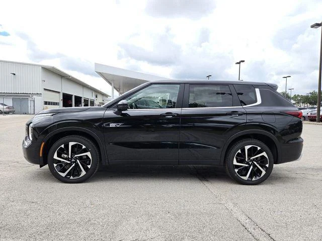 2025 Mitsubishi Outlander Plug-in Hybrid SE - Photo 7