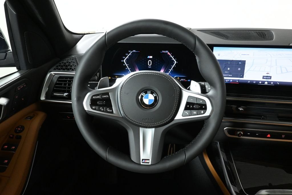 Used 2027 Black BMW xDrive40i image 18