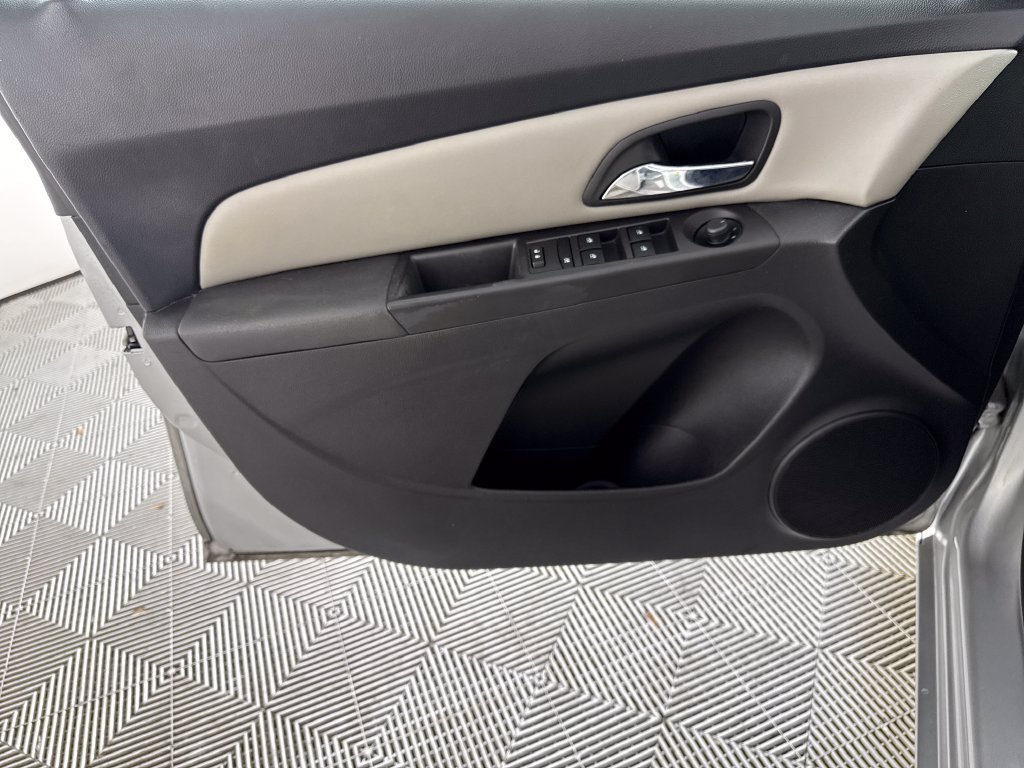 2015 Chevrolet Cruze 1LT - Photo 10