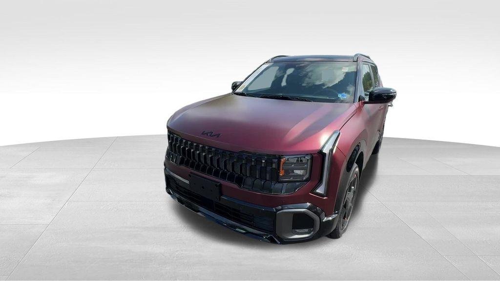 New 2027 Magma Red Matte Kia X-Line S image 9
