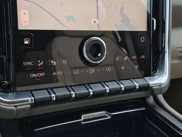 2026 GMC Yukon XL Denali - Photo 18