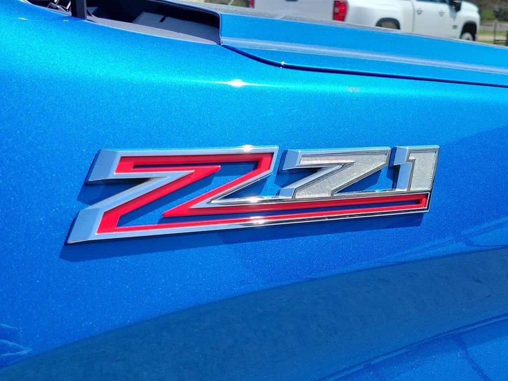 Used 2022 Glacier Blue Metallic Chevrolet RST image 6