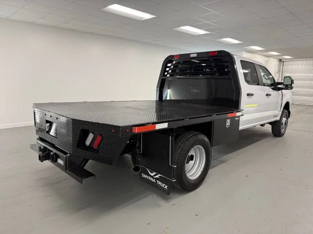 New 2026 Oxford White Ford F-350® XL image 6