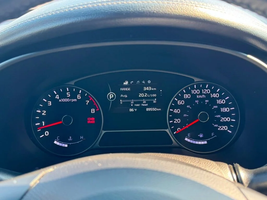 Used 2015  Kia 2.0L SX at Dilawri Certified   Local BC   Regularl image 9
