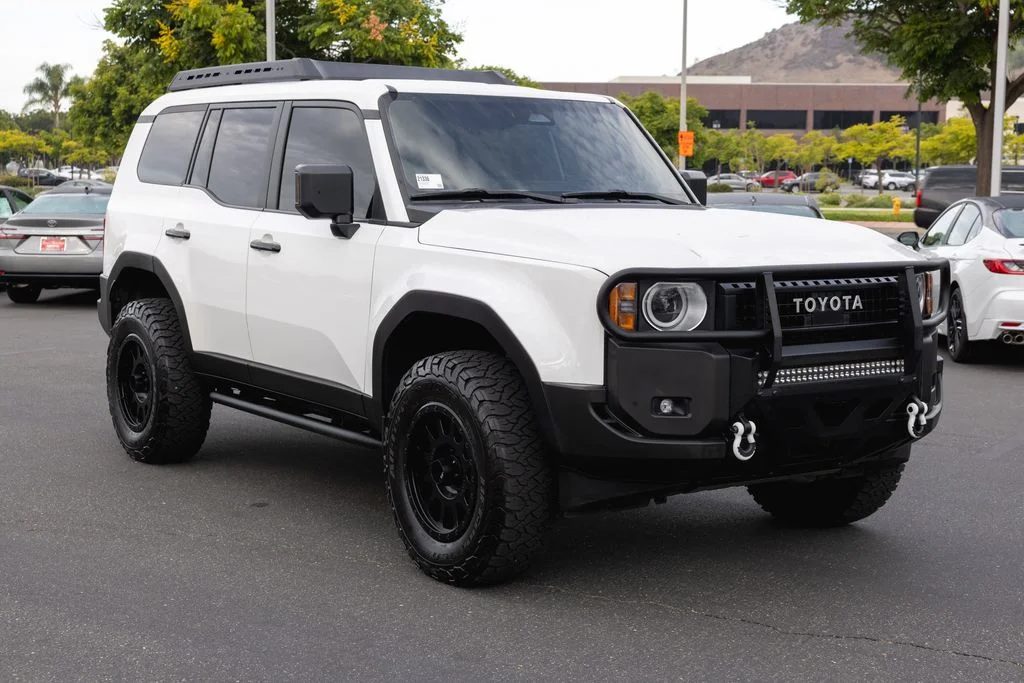 Used 2024 Ice Cap Toyota 1958 image 3
