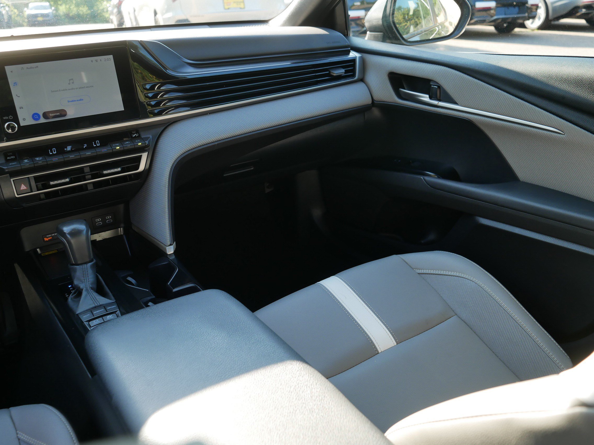Used 2025 Underground Toyota SE image 11