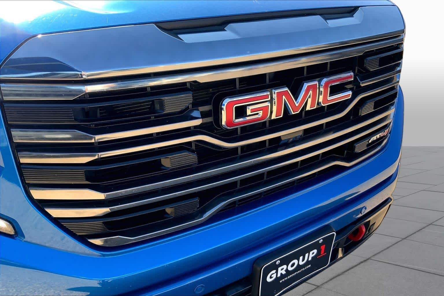 Used 2024 Dynamic Blue Metallic GMC AT4 image 30