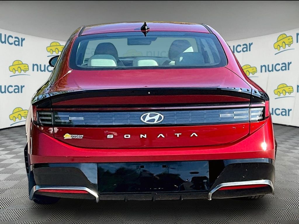 Used 2024 Ultimate red Hyundai SEL image 5