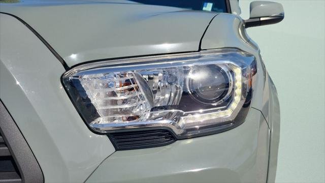Certified Used 2022 LUNAR ROCK Toyota  image 24