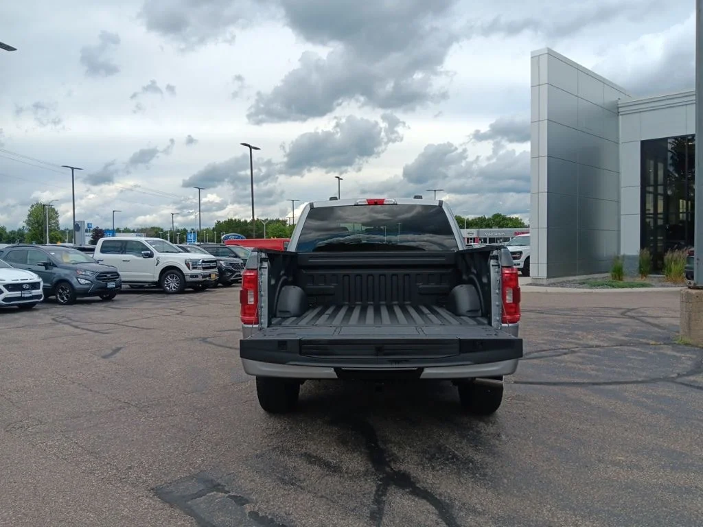 Used 2023 Iconic Silver Metallic Ford XLT image 33