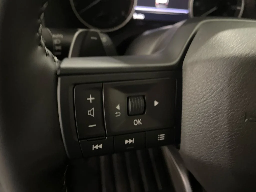 New 2026 Boulder Gray Pearl Nissan SV image 15