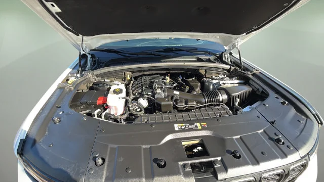 Used 2025 White Jeep Limited image 32