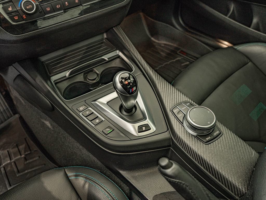 Used 2020 Alpine White BMW Competition image 33
