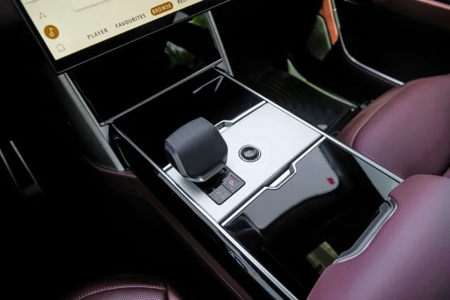 New 2026 Black Land Rover SE image 29