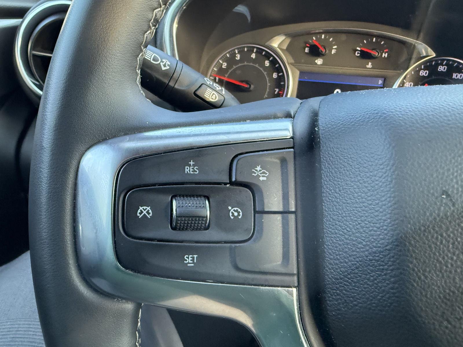 Used 2024 Summit White Chevrolet LT image 12