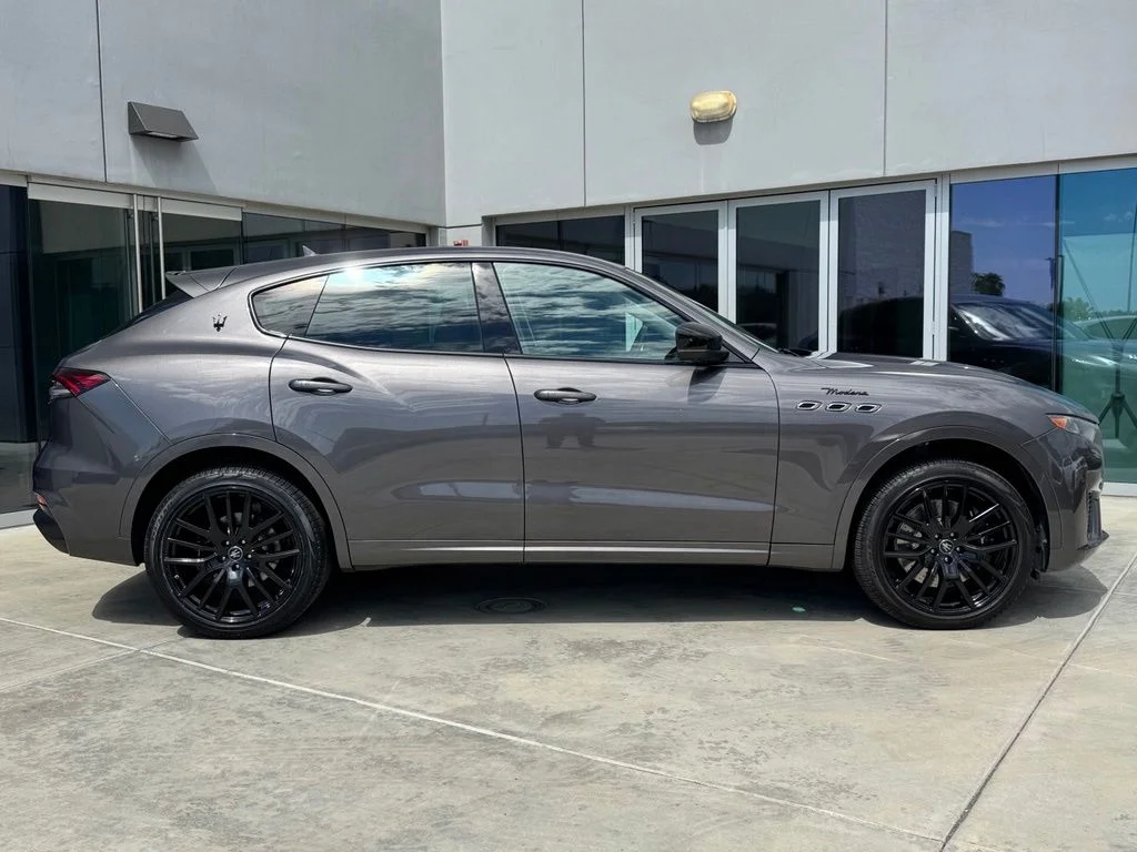 Certified Used 2022 Grigio Maratea Metallic Maserati Modena image 9
