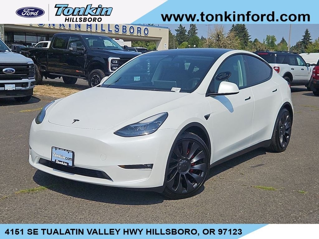 Used 2022 White Tesla Performance image 1