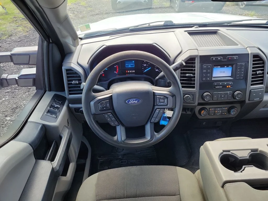 Used 2020 Oxford White Ford XL image 10