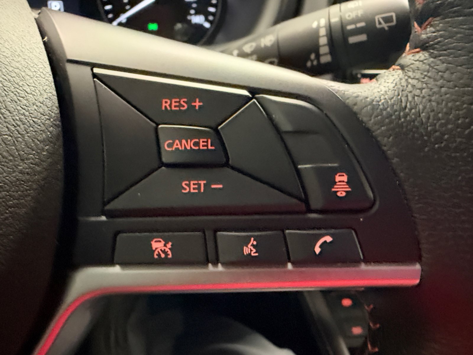 Used 2023 Gray/Super Black Nissan SR image 38