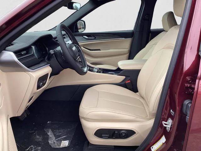 New 2026 Velvet Red Pearlcoat Jeep LIMITED 4X4 image 10