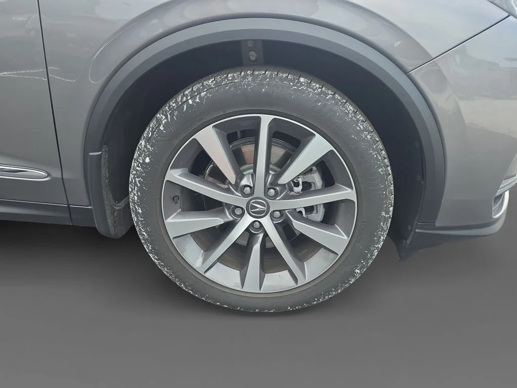 Certified Used 2025 Liquid Carbon Metallic Acura Technology Package image 10