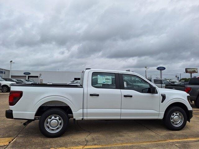 New 2026 Oxford White Ford XL image 6