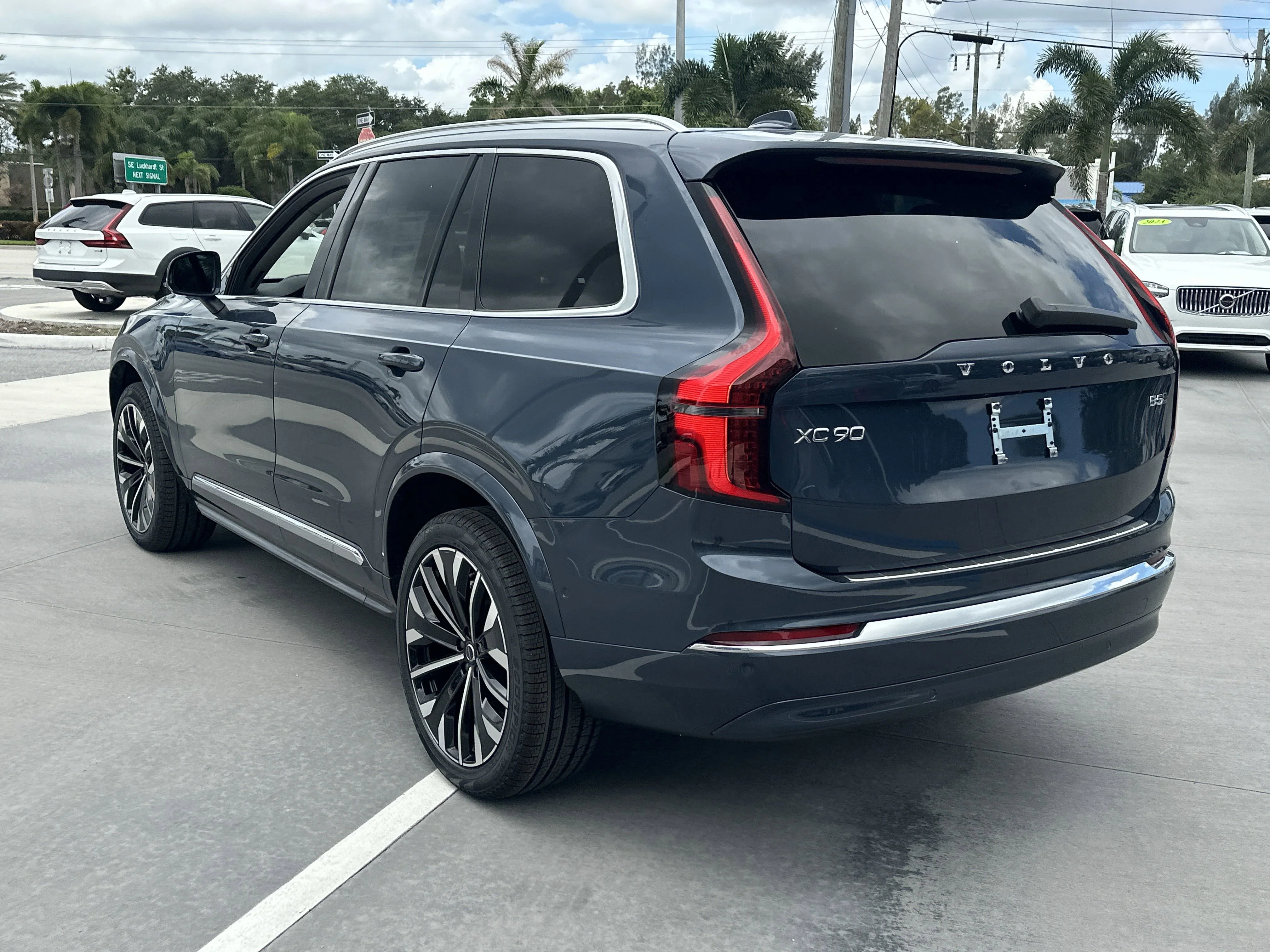 2026 Volvo XC90 Ultra - Photo 8