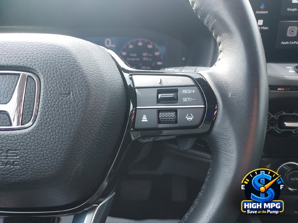 Used 2024 White Honda Touring image 18