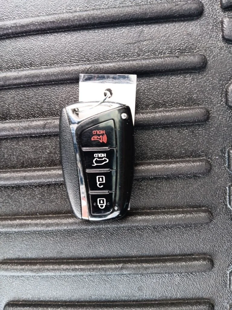 Used 2018 Canyon Copper Hyundai 2.4 Base image 35