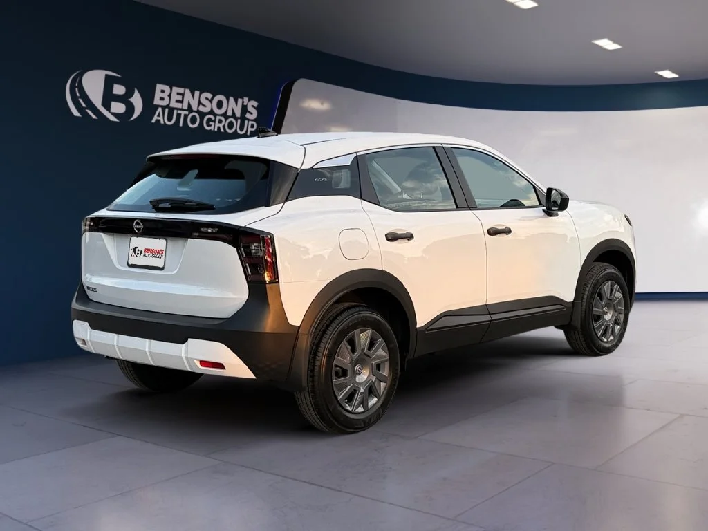 New 2027 White Nissan S image 5