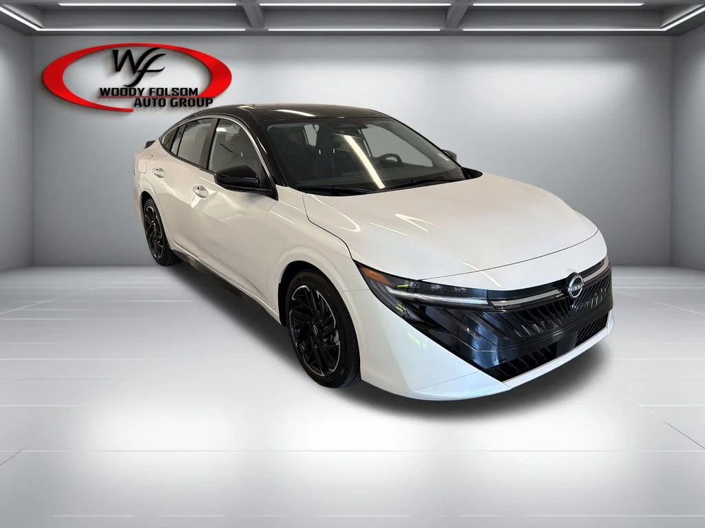 New 2027 Aspen White TriCoat / Super Black Two-tone Nissan SR image 3