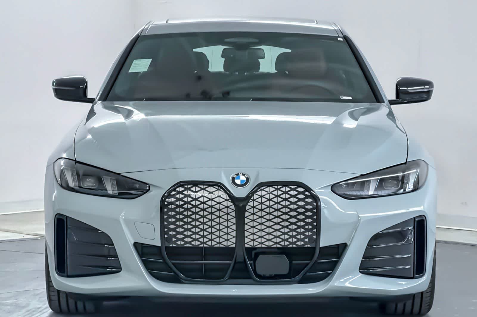New 2026 Brooklyn Grey Metallic BMW xDrive40 image 10