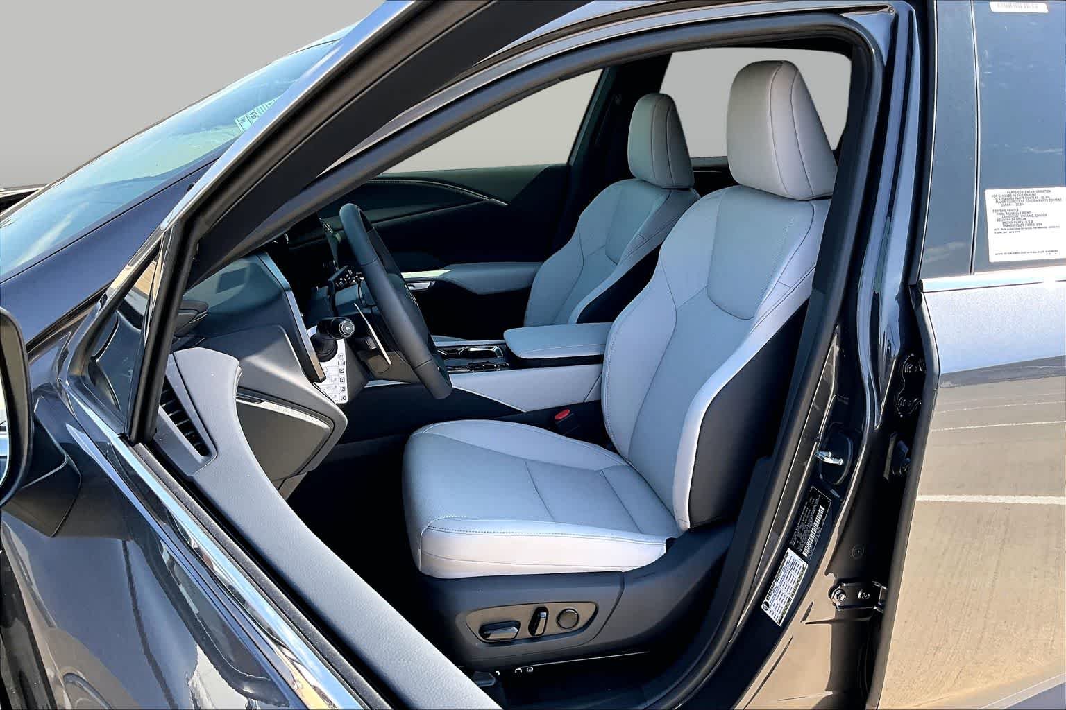 New 2026 Cloudburst Gray Lexus PREMIUM image 9
