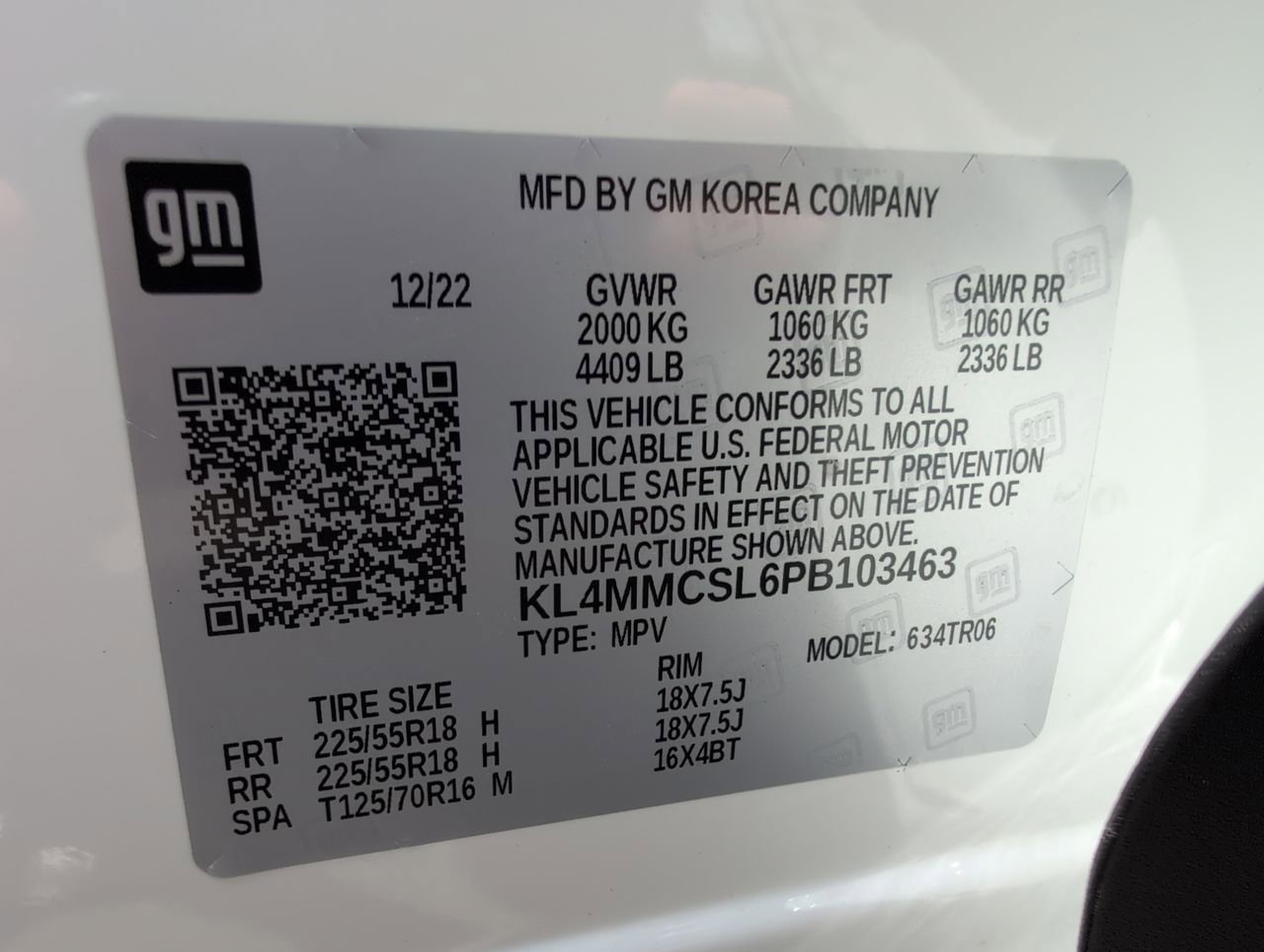 Used 2023 Summit White Buick Preferred image 31