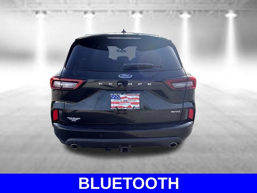 Used 2023 Black Metallic Ford ST-Line Select image 5
