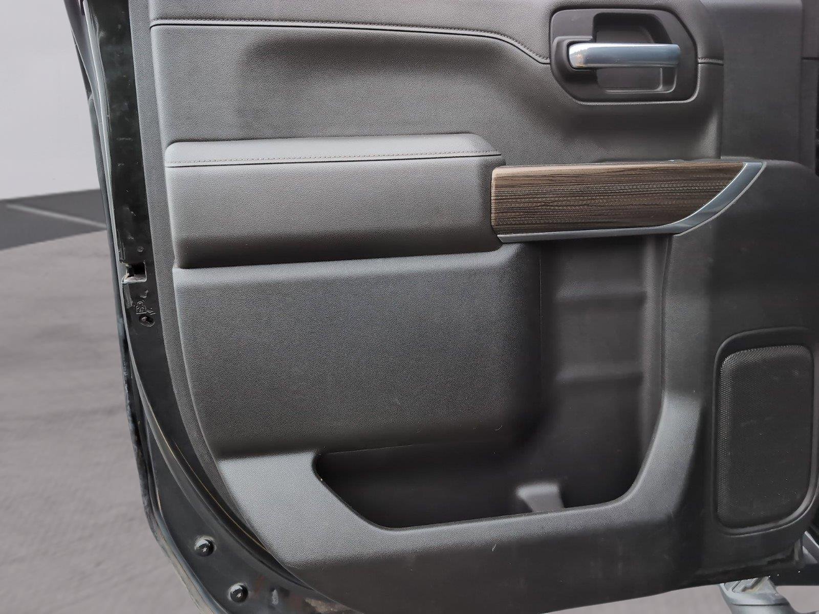 Used 2022 Black Chevrolet RST image 32
