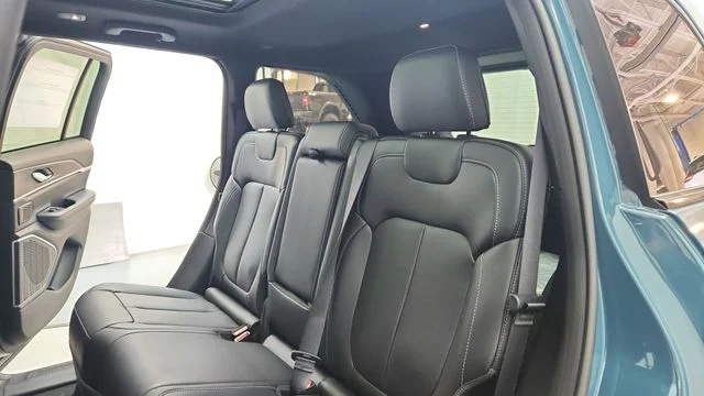 New 2026 Steel Blue Exterior Paint Jeep Limited image 19
