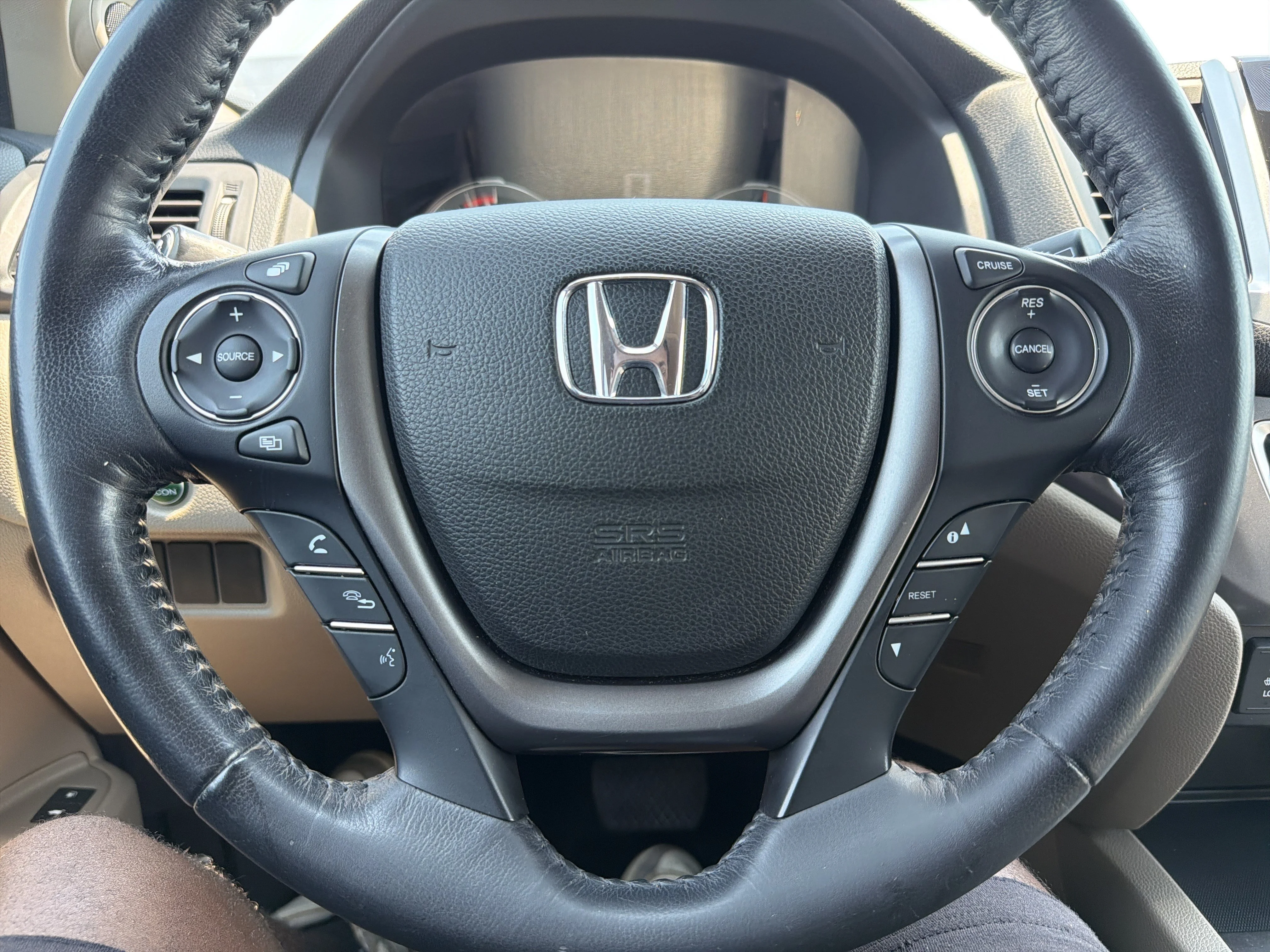 Used 2016 White Honda EX-L image 25